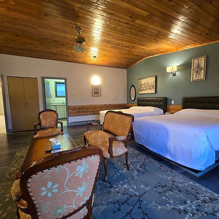 Alpine Inn Valemount Ngoại thất bức ảnh