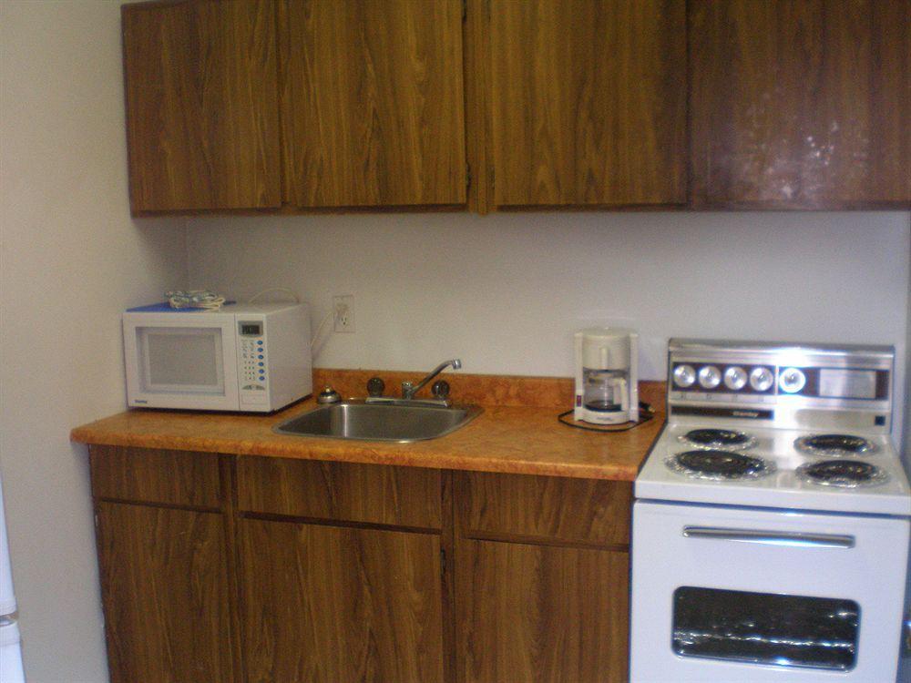 Alpine Inn Valemount Ngoại thất bức ảnh
