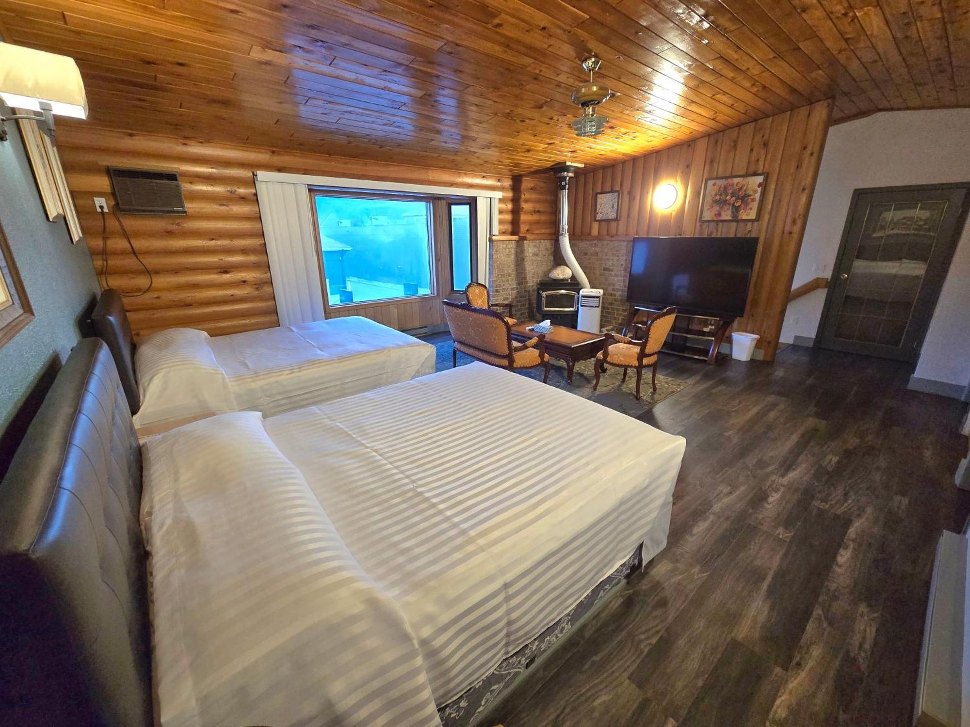 Alpine Inn Valemount Ngoại thất bức ảnh