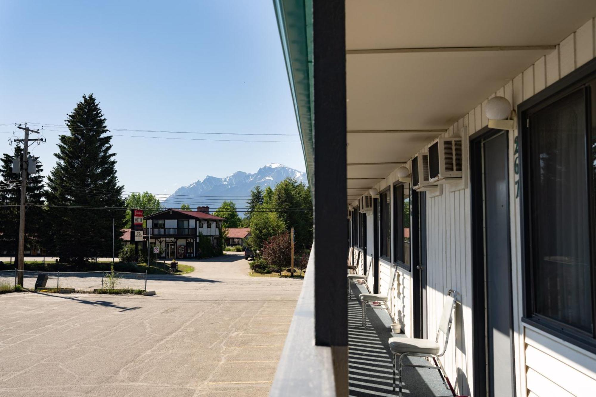 Alpine Inn Valemount Ngoại thất bức ảnh